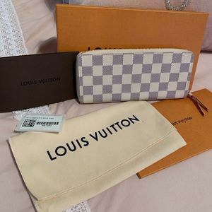 New LV clemence wallet